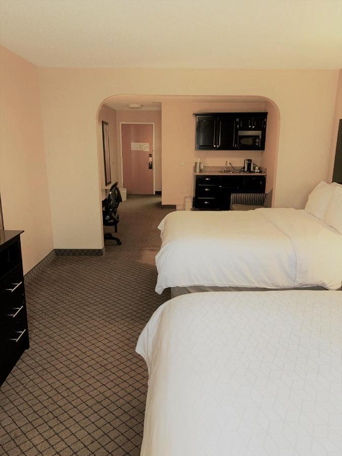 Holiday Inn Express Plymouth By Ihg Экстерьер фото