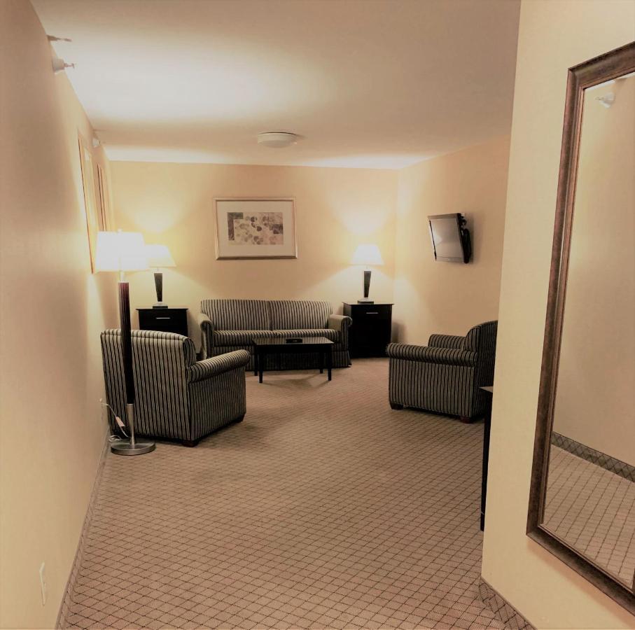 Holiday Inn Express Plymouth By Ihg Экстерьер фото