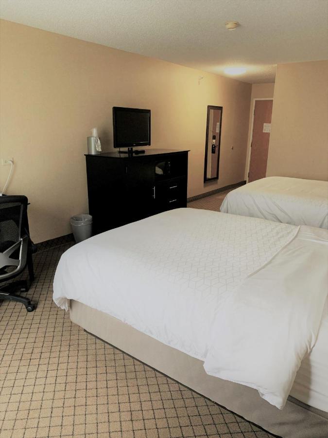 Holiday Inn Express Plymouth By Ihg Экстерьер фото
