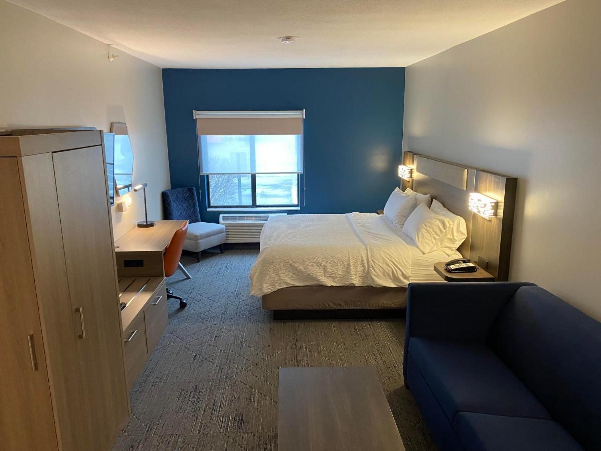 Holiday Inn Express Plymouth By Ihg Экстерьер фото