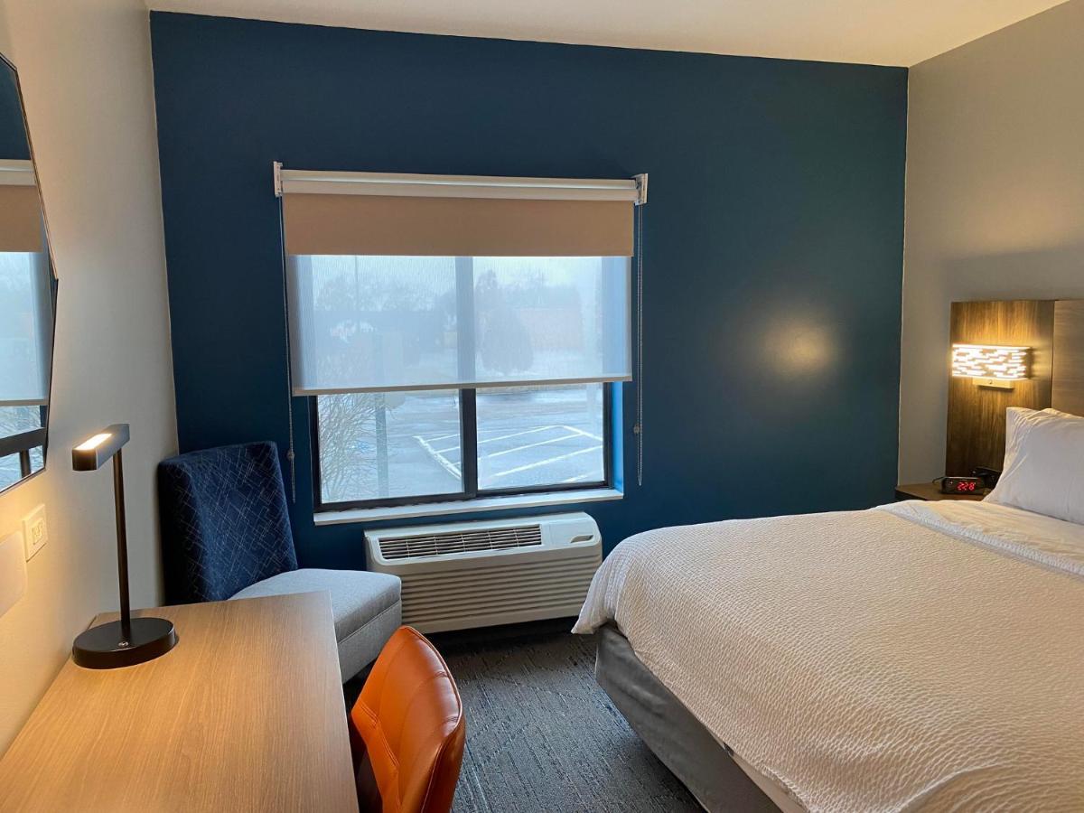 Holiday Inn Express Plymouth By Ihg Экстерьер фото