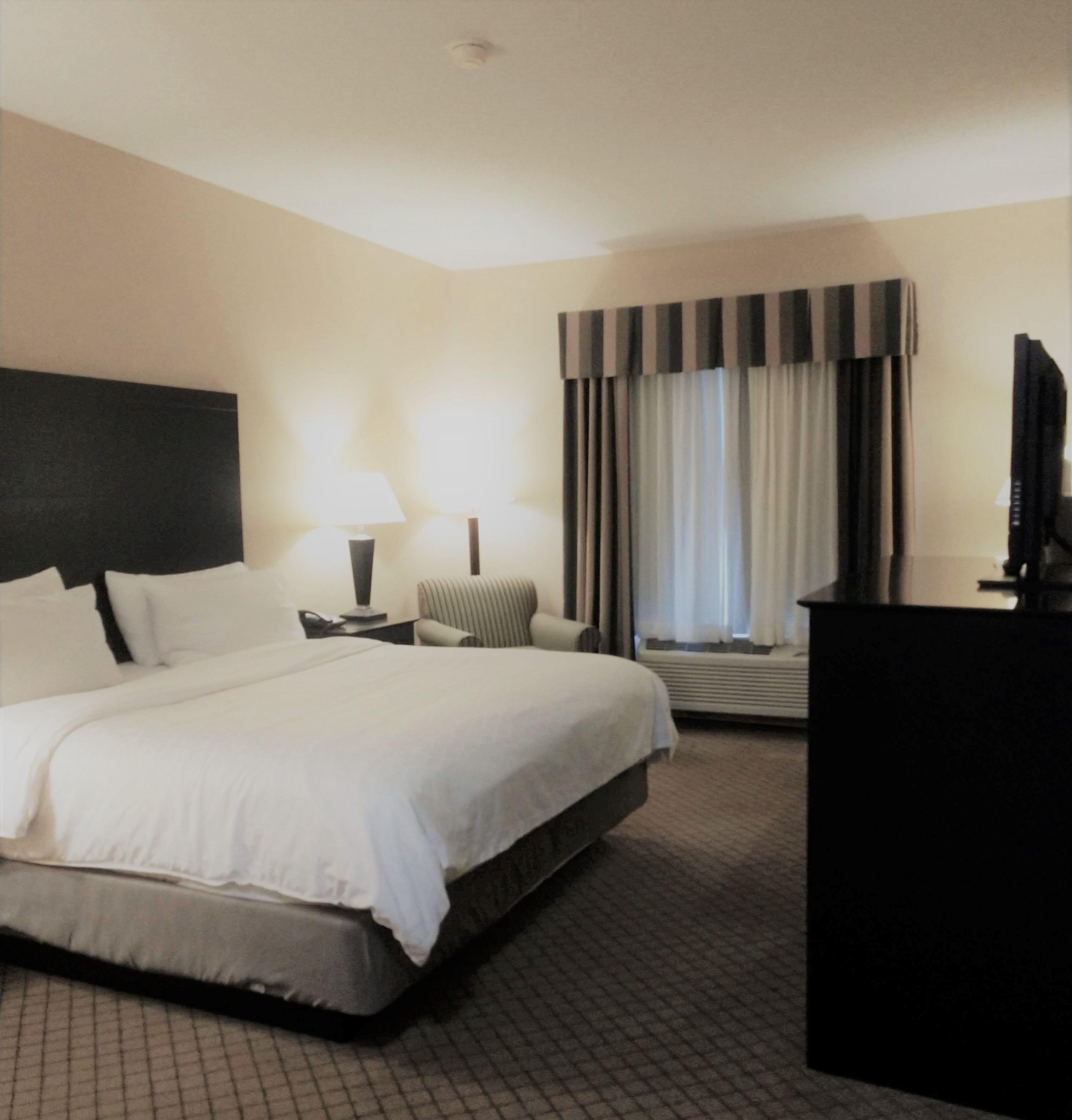 Holiday Inn Express Plymouth By Ihg Экстерьер фото