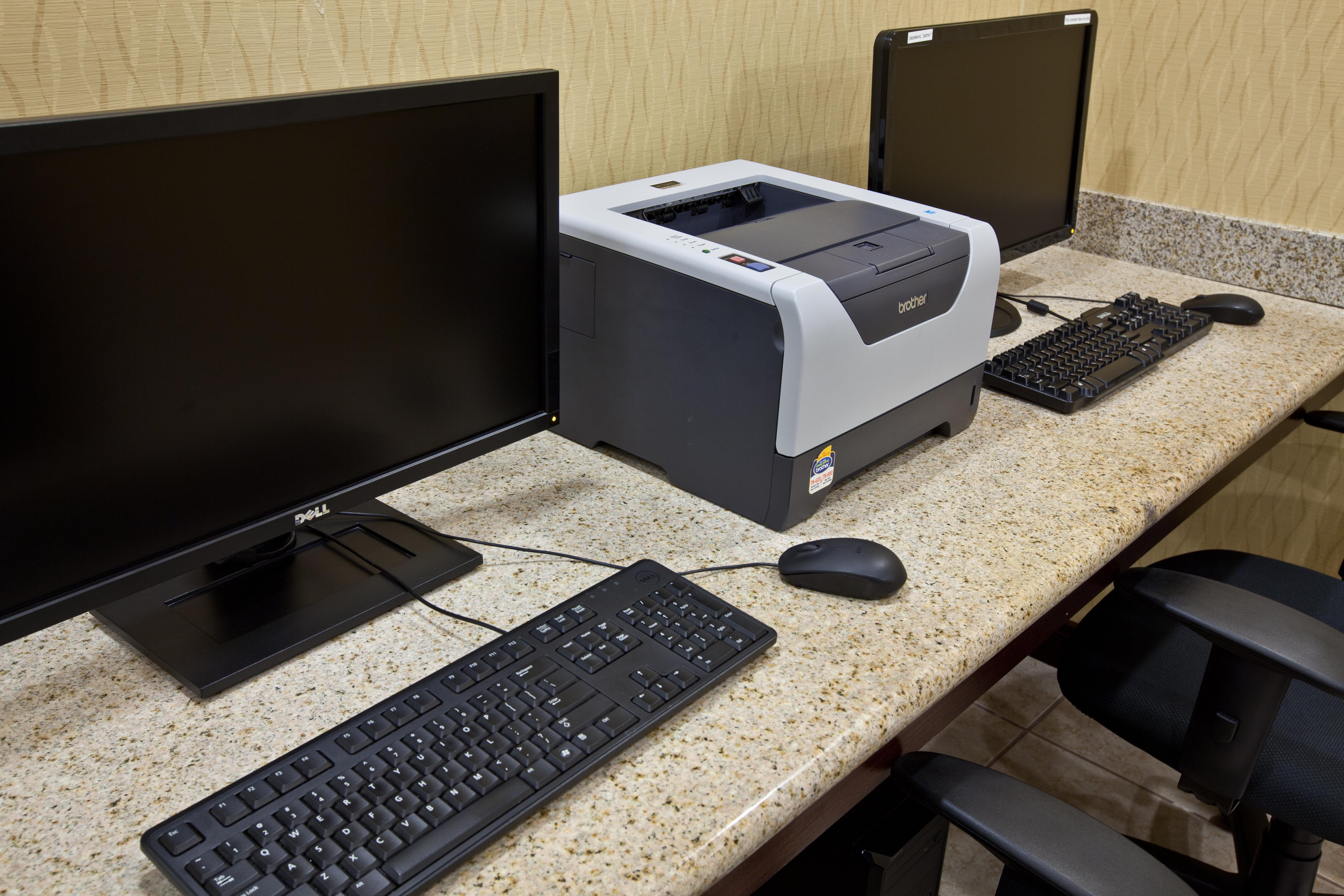 Holiday Inn Express Plymouth By Ihg Экстерьер фото