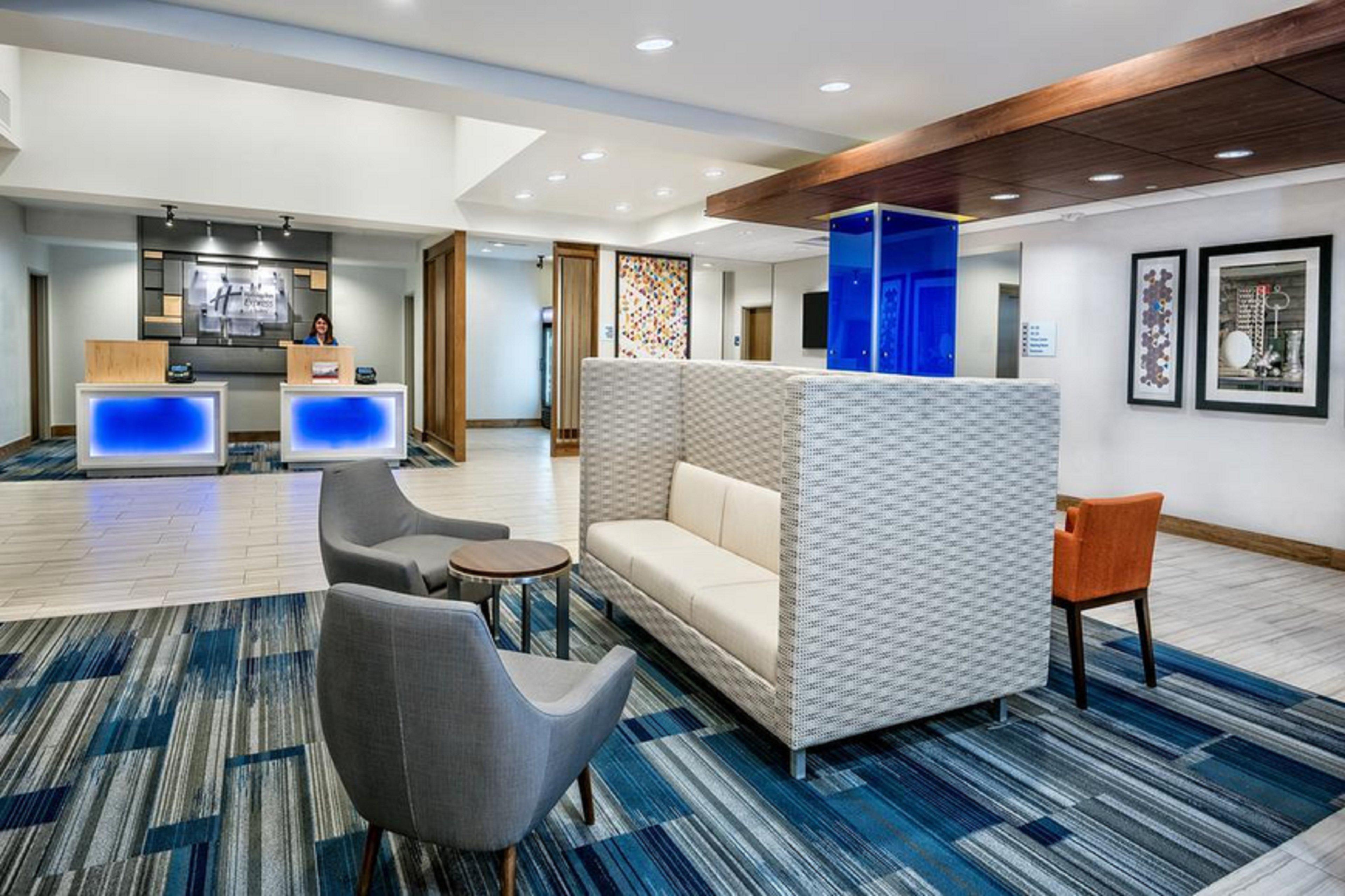 Holiday Inn Express Plymouth By Ihg Экстерьер фото