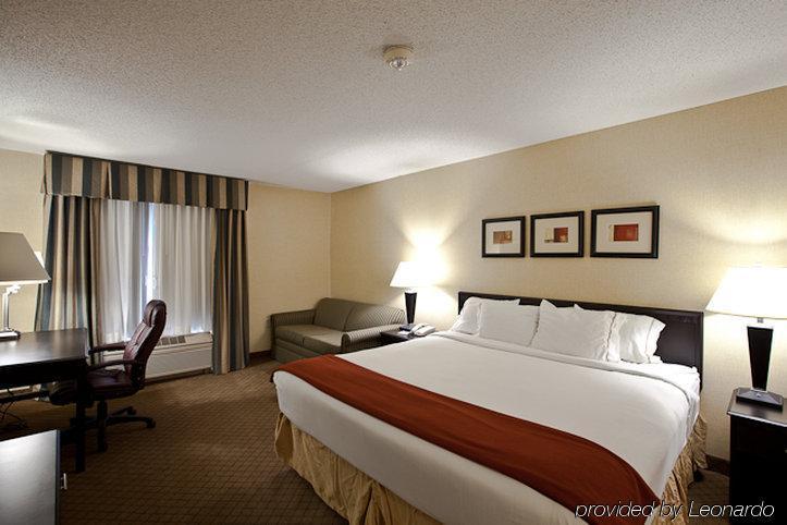 Holiday Inn Express Plymouth By Ihg Номер фото